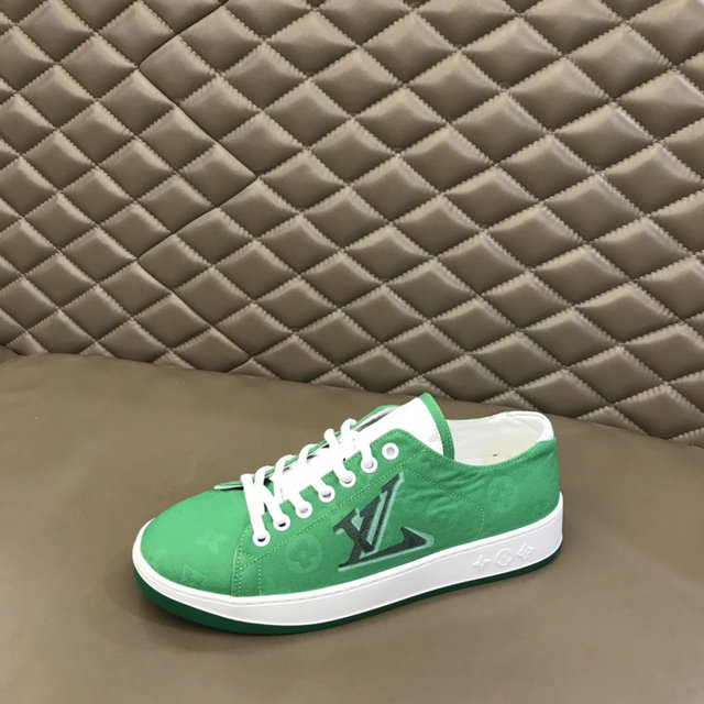 men LV shoes-277